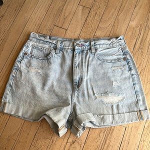 American eagle mom shorts size 8 great condition no flaws